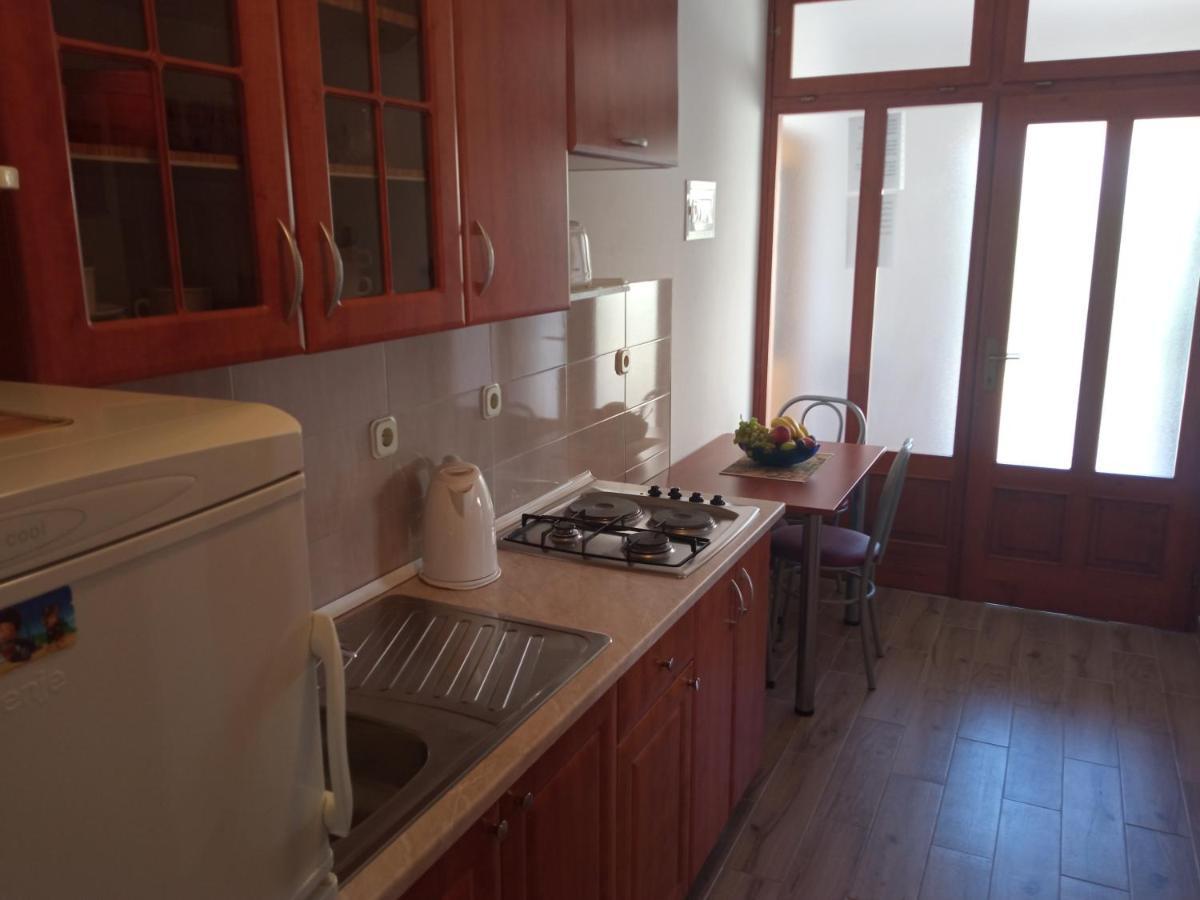 Nives Apartmani Pakoštane Esterno foto